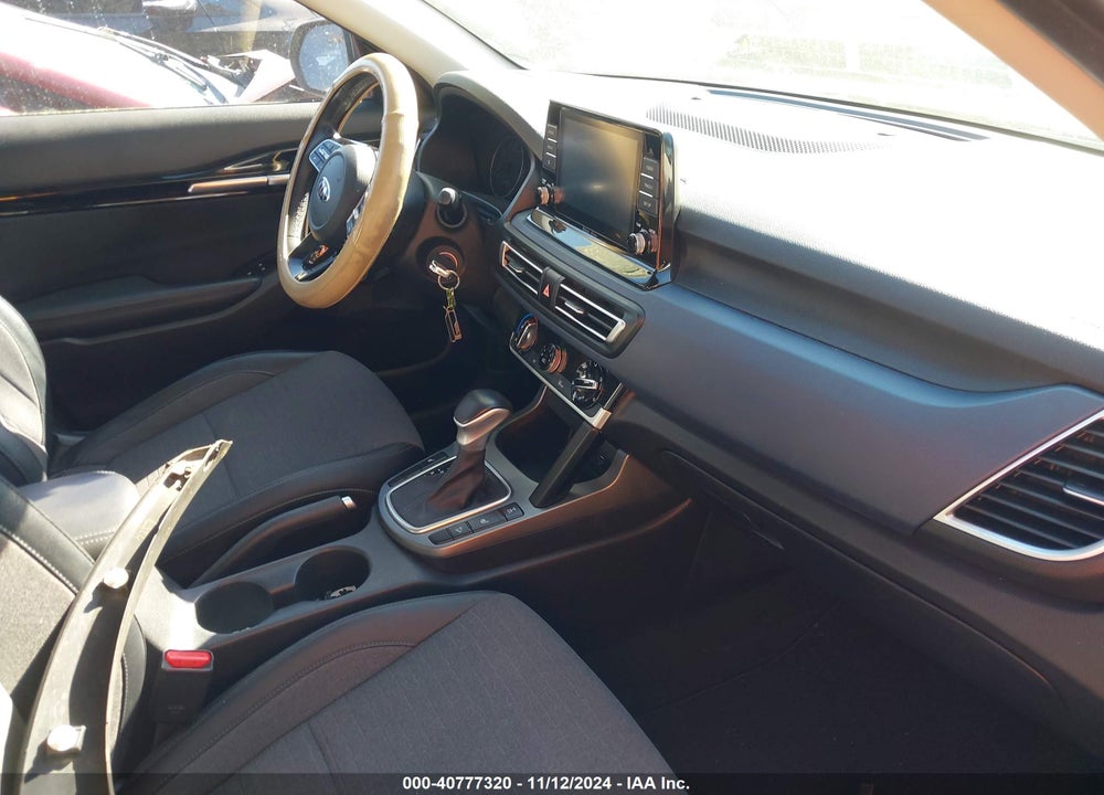2021 KIA SELTOS S VIN: KNDEUCAA3M7178596