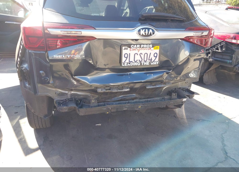 2021 KIA SELTOS S VIN: KNDEUCAA3M7178596