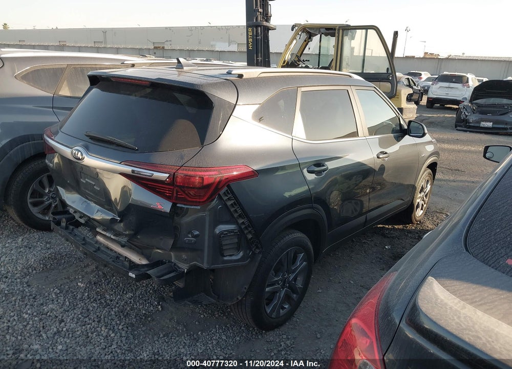 2021 KIA SELTOS S VIN: KNDEUCAA3M7178596