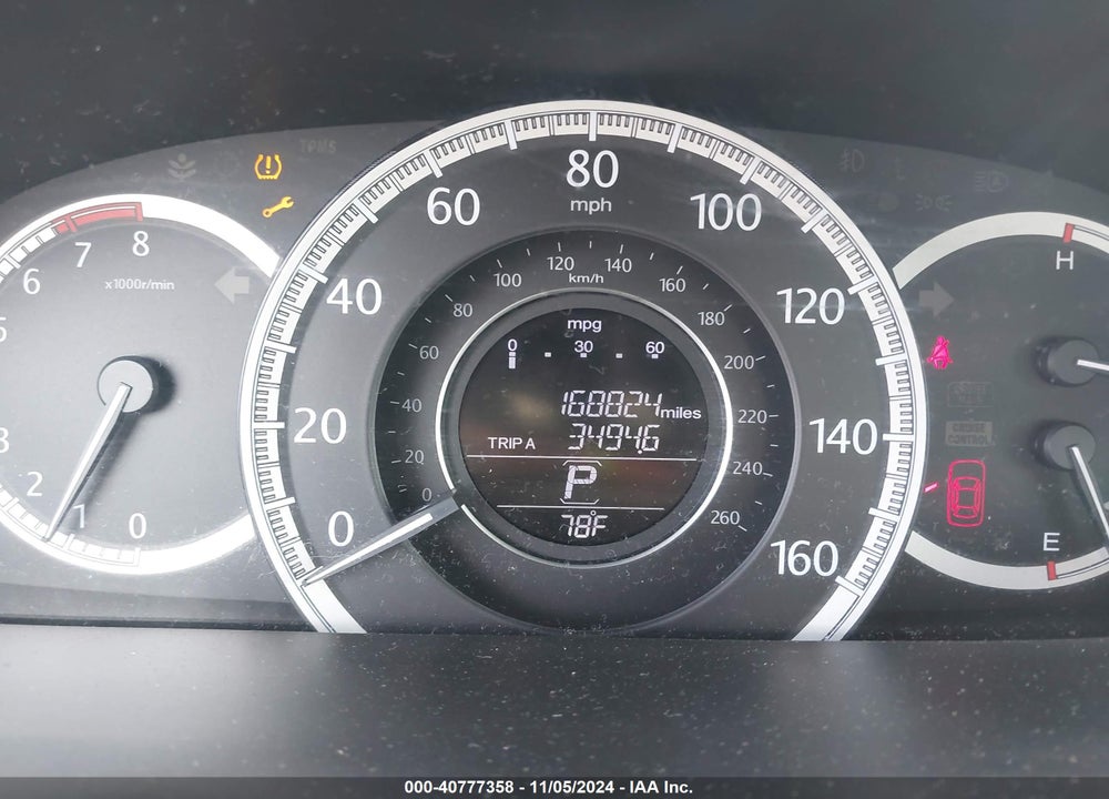 2014 HONDA ACCORD EX-L V-6 VIN: 1HGCR3F8XEA034452