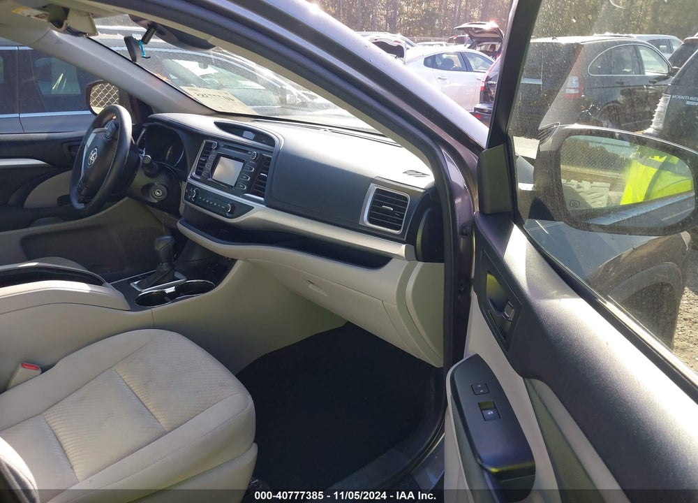 2017 TOYOTA HIGHLANDER LE VIN: 5TDZARFH4HS025191