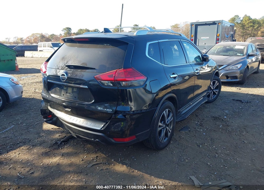 2017 NISSAN ROGUE SL VIN: JN8AT2MV5HW008458