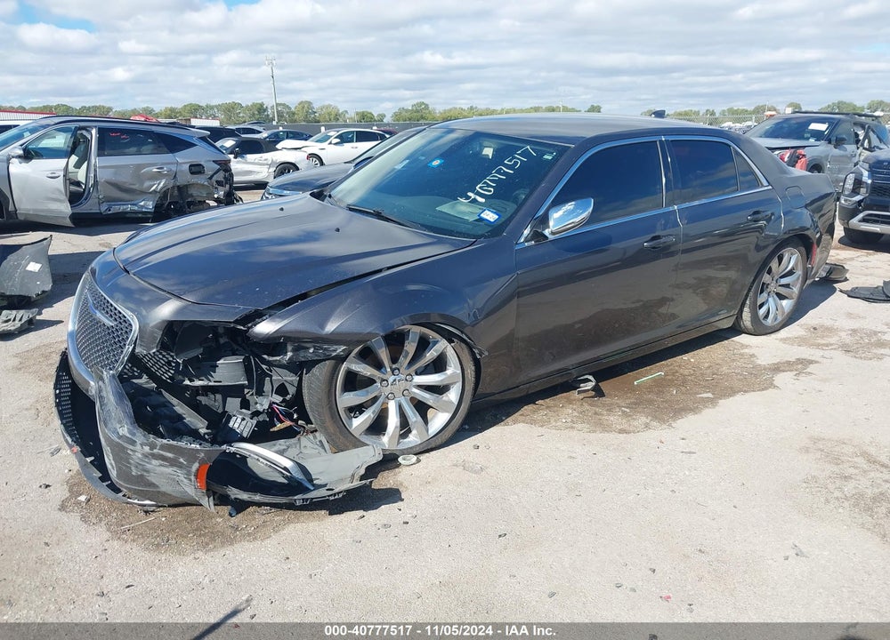 2019 CHRYSLER 300 TOURING VIN: 2C3CCAAG1KH569061