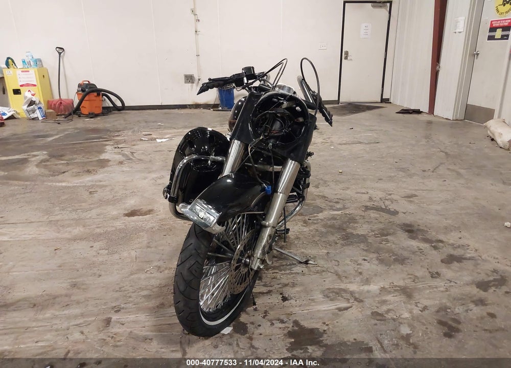 2000 HARLEY-DAVIDSON FLHRI VIN: 1HD1FBW17YY602176
