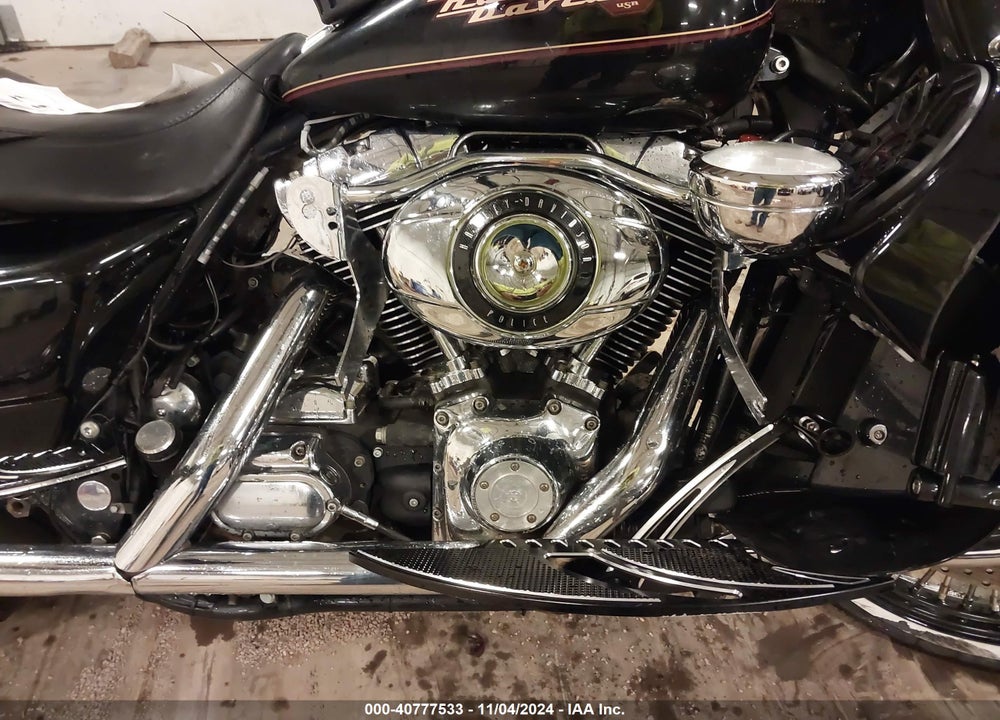 2000 HARLEY-DAVIDSON FLHRI VIN: 1HD1FBW17YY602176