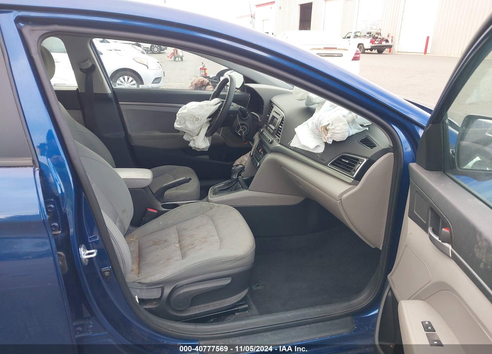 2017 HYUNDAI ELANTRA SE VIN: 5NPD74LFXHH081592