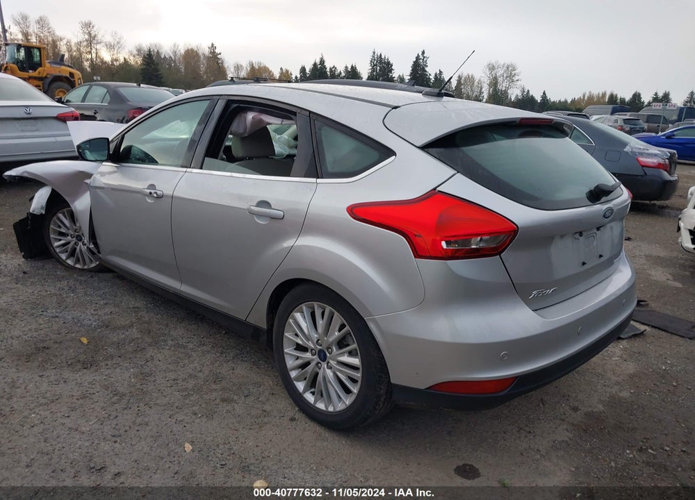 2017 FORD FOCUS TITANIUM VIN: 1FADP3N20HL279331