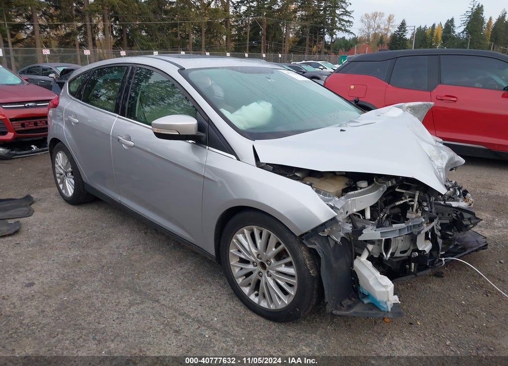 2017 FORD FOCUS TITANIUM VIN: 1FADP3N20HL279331