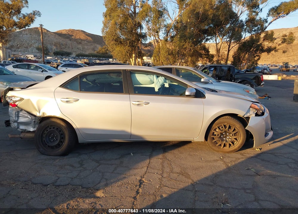 2017 TOYOTA COROLLA LE VIN: 5YFBURHE2HP608685