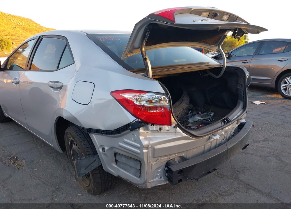 2017 TOYOTA COROLLA LE VIN: 5YFBURHE2HP608685