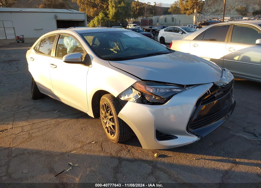 2017 TOYOTA COROLLA LE VIN: 5YFBURHE2HP608685