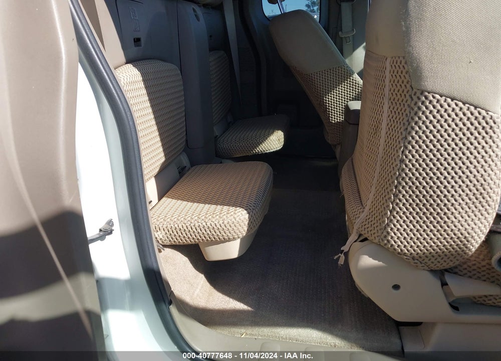 2015 NISSAN FRONTIER SV-I4 VIN: 1N6BD0CT4FN704245