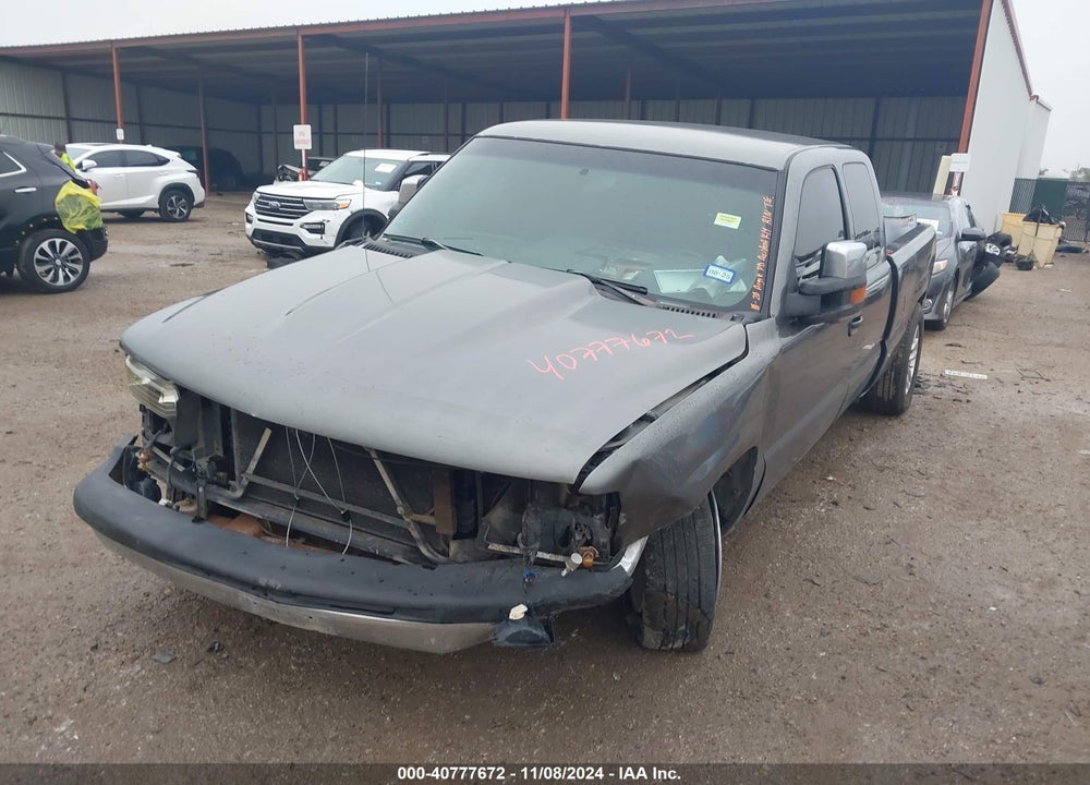 2001 CHEVROLET SILVERADO 1500 LS VIN: 2GCEC19T411207531