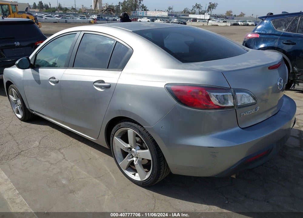 2011 MAZDA 3 I SPORT VIN: JM1BL1UG7B1381842