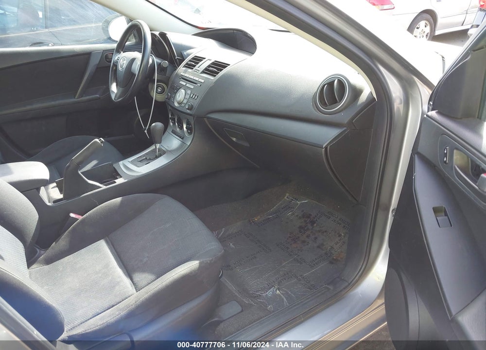 2011 MAZDA 3 I SPORT VIN: JM1BL1UG7B1381842