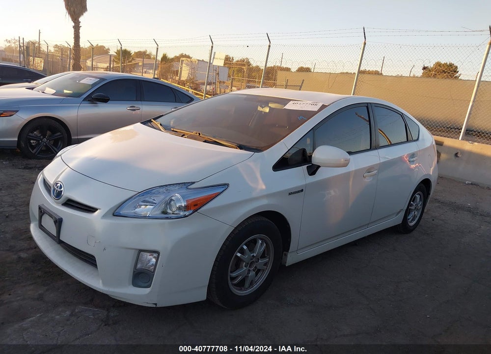 2011 TOYOTA PRIUS TWO VIN: JTDKN3DU5B5346818