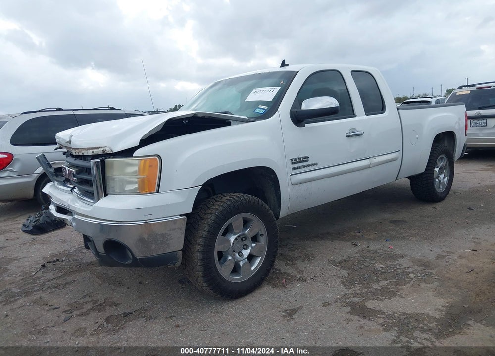 2011 GMC SIERRA 1500 SLE VIN: 1GTR1VE02BZ454226