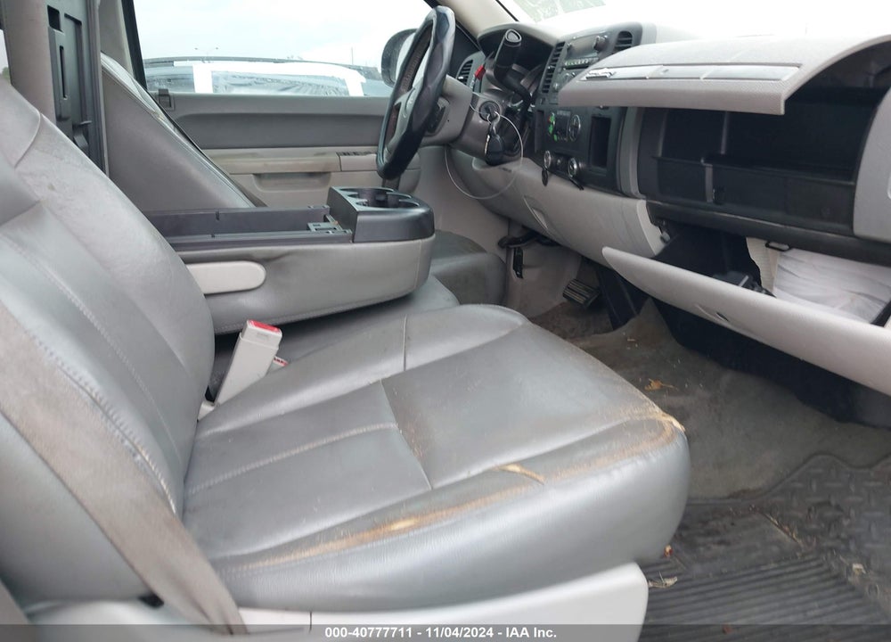 2011 GMC SIERRA 1500 SLE VIN: 1GTR1VE02BZ454226
