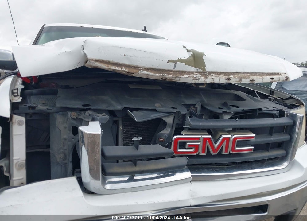 2011 GMC SIERRA 1500 SLE VIN: 1GTR1VE02BZ454226