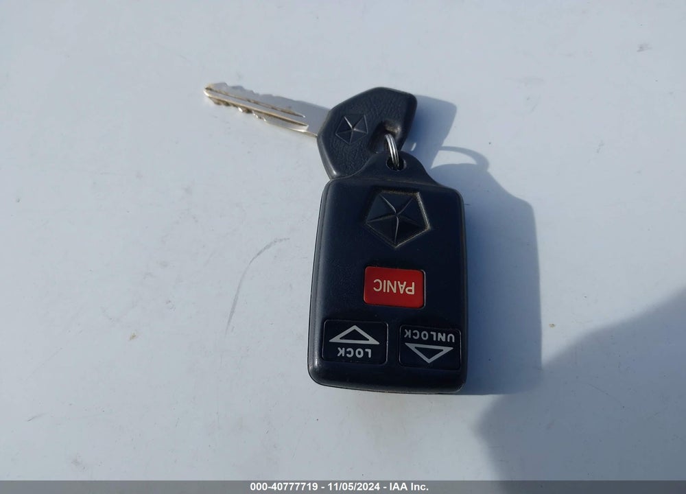 1996 DODGE GRAND CARAVAN LE/ES VIN: 1B4GP54L7TB354583