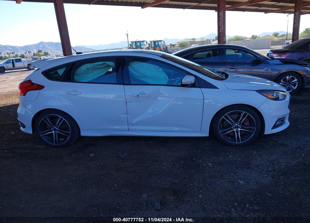 2015 FORD FOCUS ST VIN: 1FADP3L97FL281445
