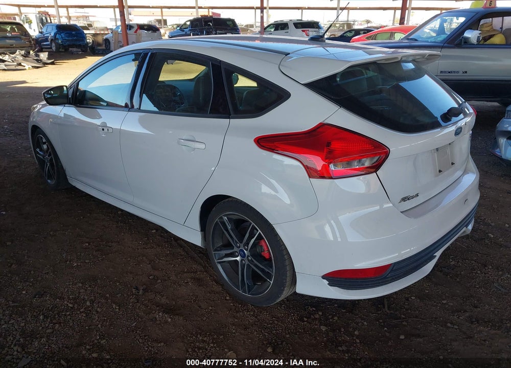 2015 FORD FOCUS ST VIN: 1FADP3L97FL281445