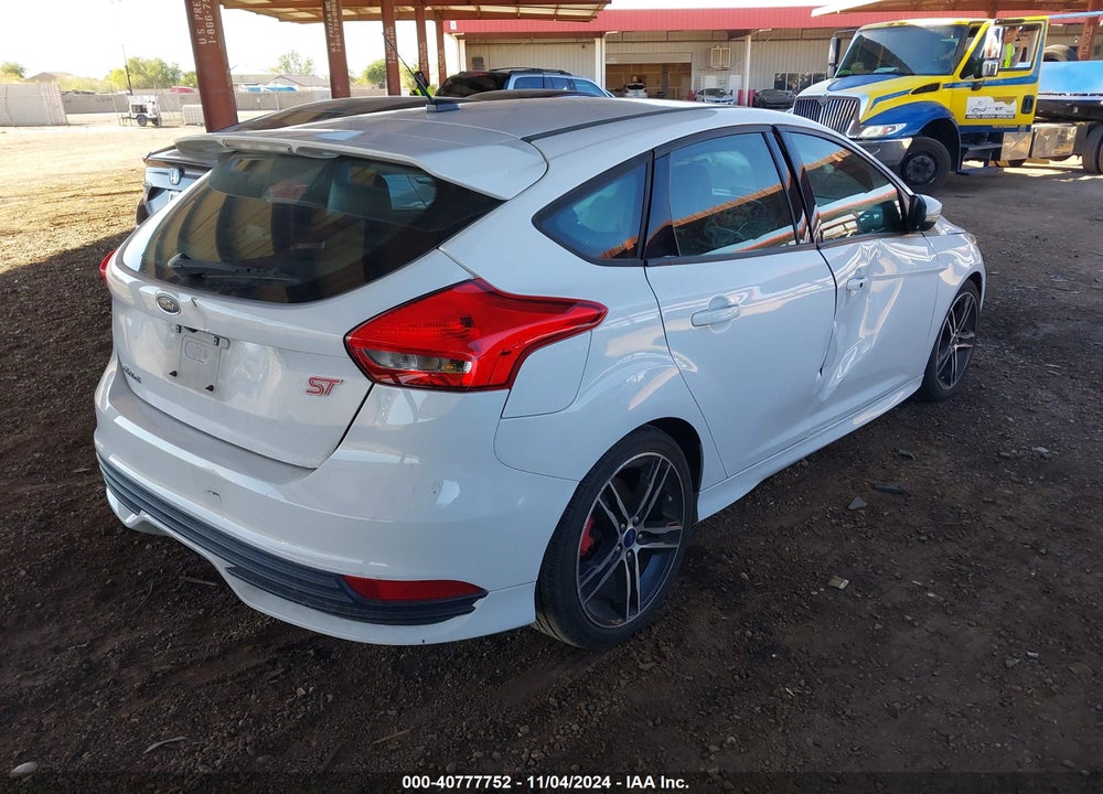 2015 FORD FOCUS ST VIN: 1FADP3L97FL281445