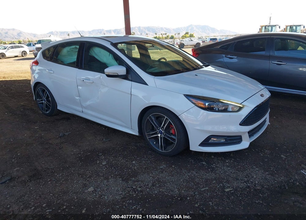 2015 FORD FOCUS ST VIN: 1FADP3L97FL281445