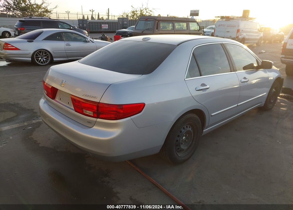 2005 HONDA ACCORD 2.4 EX VIN: 1HGCM56855A152239