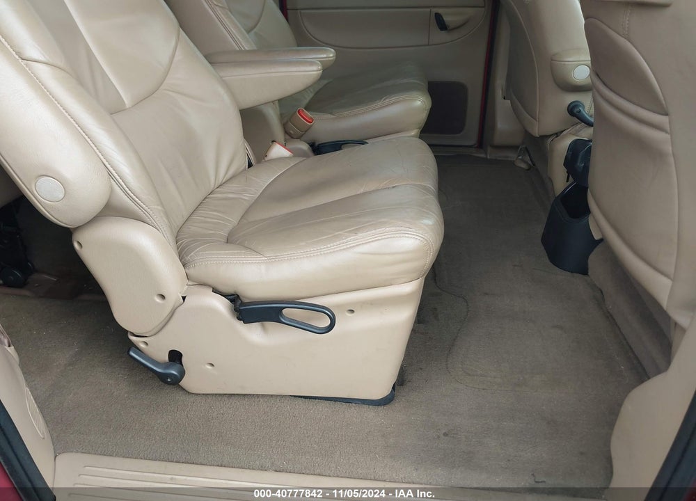 1999 CHRYSLER TOWN & COUNTRY LX VIN: 1C4GP54L8XB814360