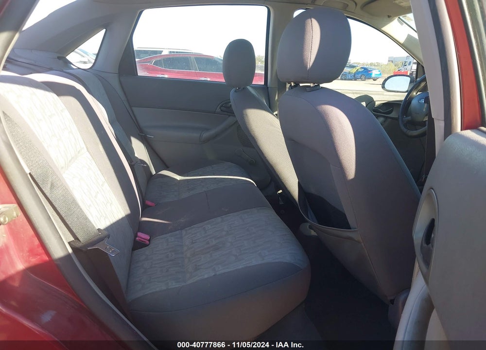 2005 FORD FOCUS ZX4 VIN: 1FAFP34N25W165880