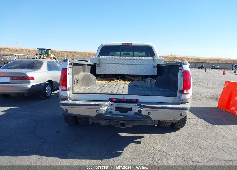 2002 FORD F-350 LARIAT/XL/XLT VIN: 1FTWW32F62EA87002