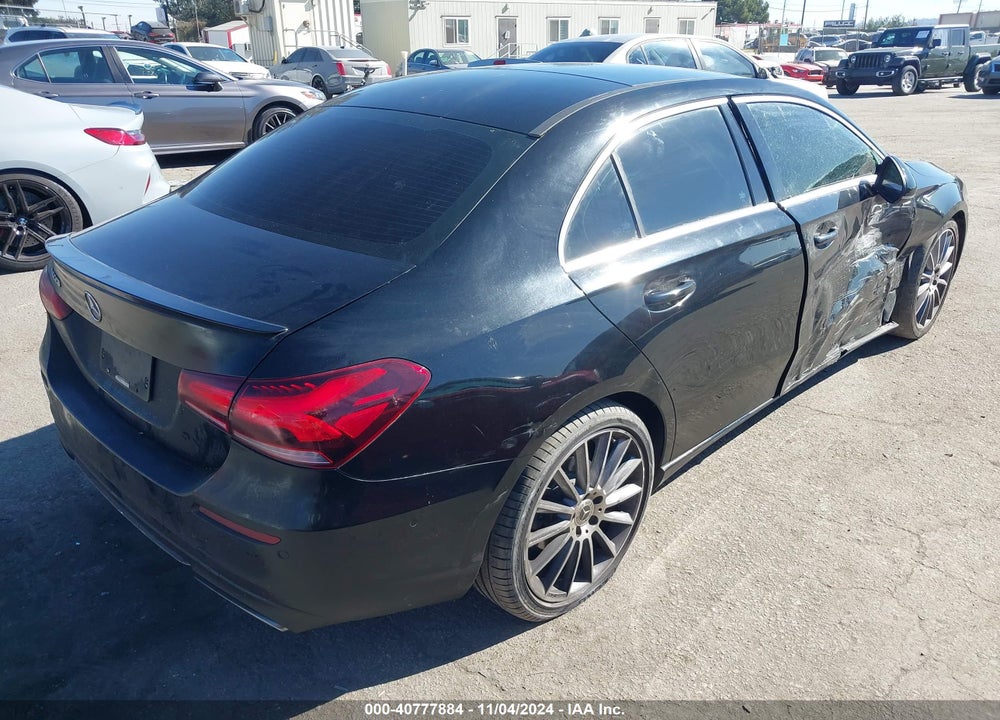 2019 MERCEDES-BENZ A 220 VIN: WDD3G4EB5KW011432