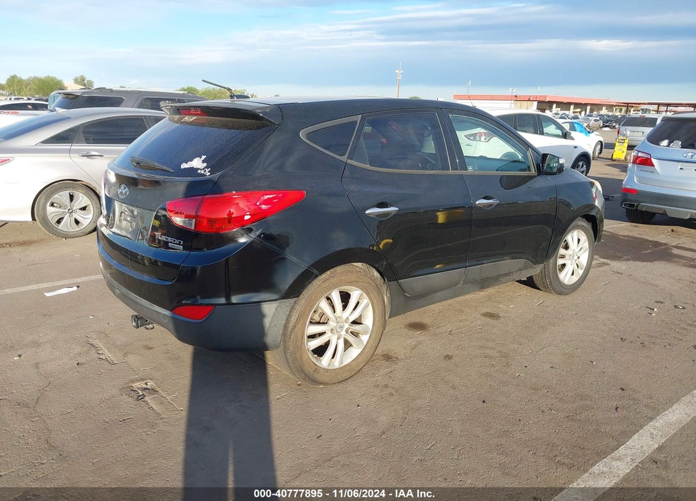 2011 HYUNDAI TUCSON LIMITED VIN: KM8JU3AC3BU140005
