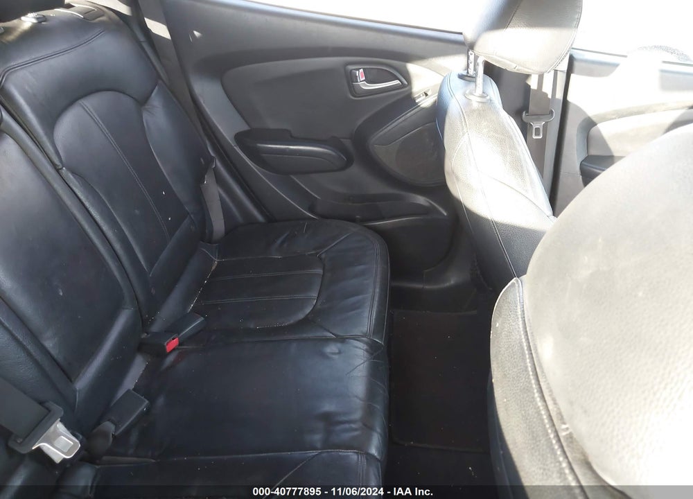 2011 HYUNDAI TUCSON LIMITED VIN: KM8JU3AC3BU140005