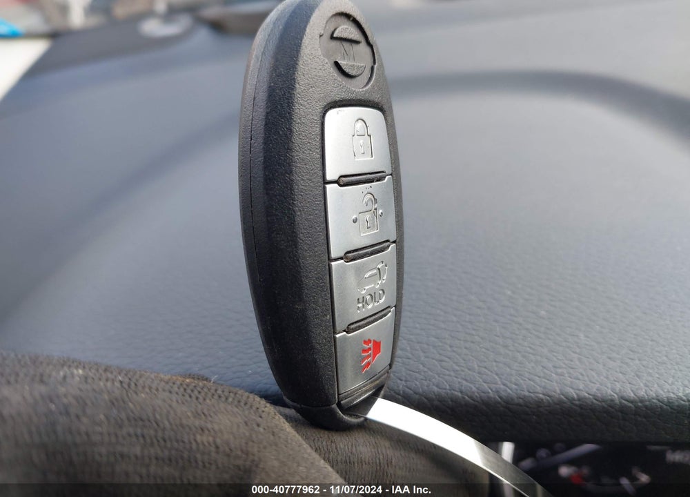 2015 NISSAN ROGUE SL VIN: 5N1AT2MVXFC889101