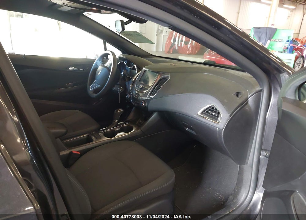 2017 CHEVROLET CRUZE LT AUTO VIN: 1G1BE5SM1H7264282