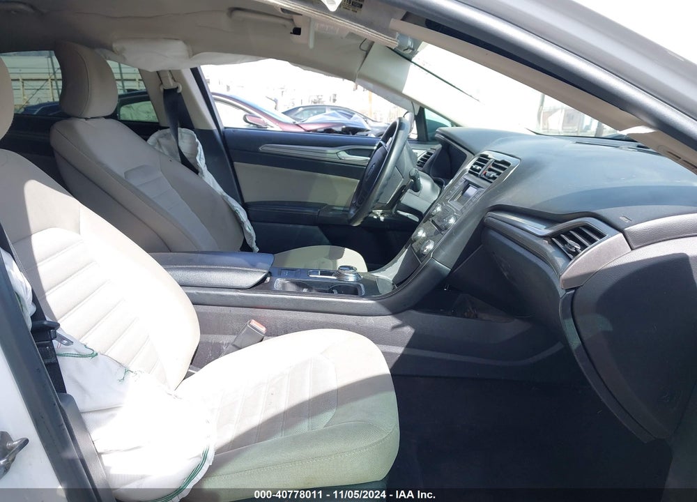 2017 FORD FUSION S VIN: 3FA6P0G75HR110763