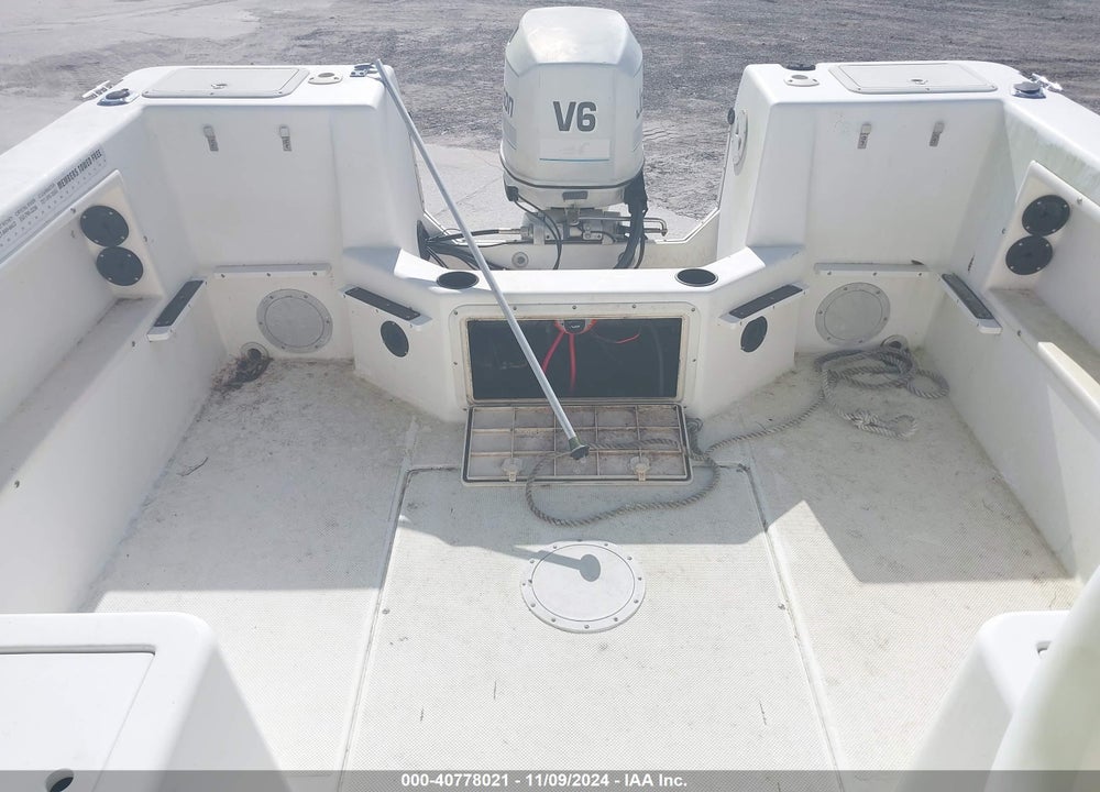1998 SEASWIRL BOAT VIN: BRCN085CJ798