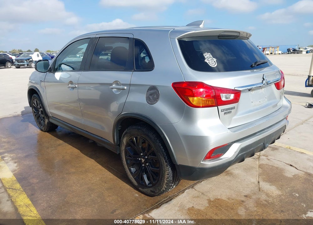 2018 MITSUBISHI OUTLANDER SPORT 2.0 LE VIN: JA4AP3AU8JZ023505