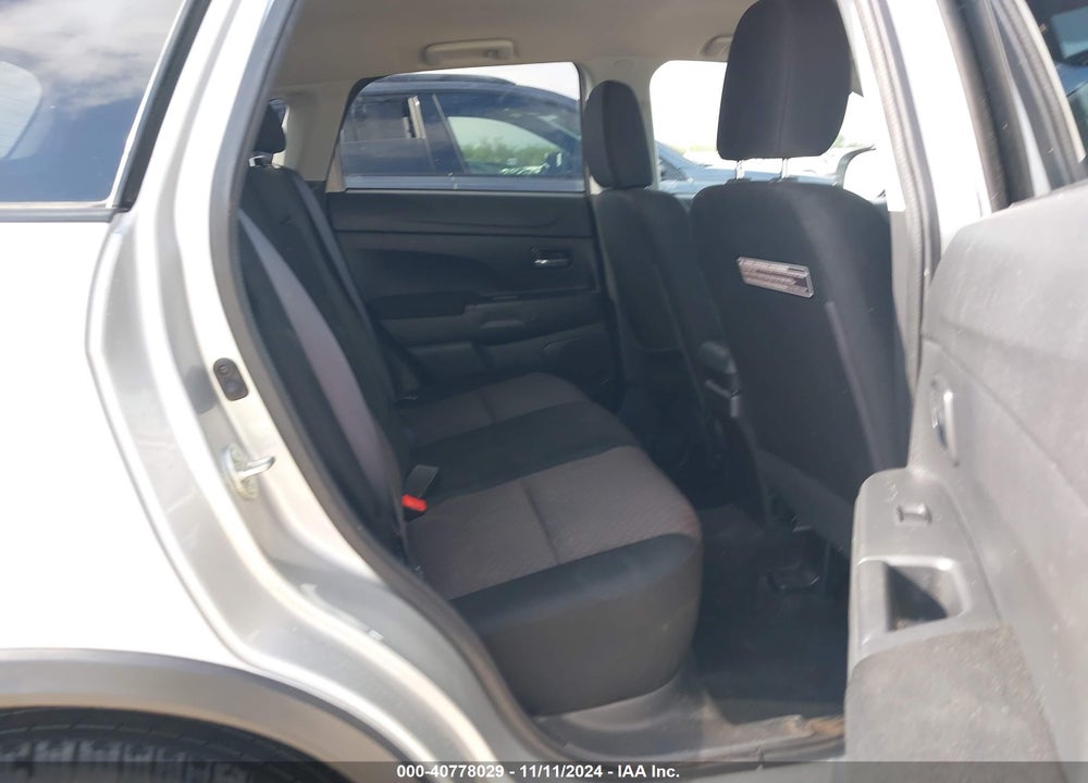 2018 MITSUBISHI OUTLANDER SPORT 2.0 LE VIN: JA4AP3AU8JZ023505
