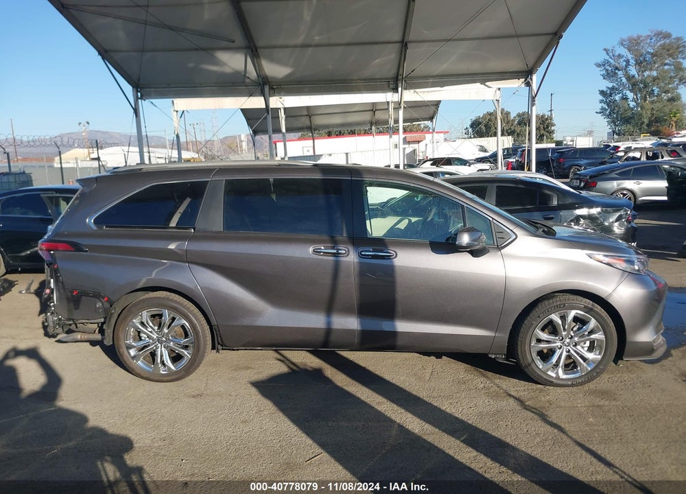 2024 TOYOTA SIENNA PLATINUM VIN: 5TDERKEC5RS204765