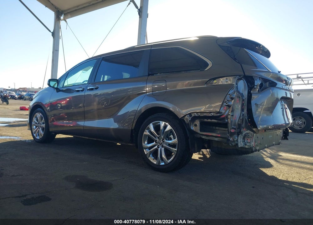 2024 TOYOTA SIENNA PLATINUM VIN: 5TDERKEC5RS204765