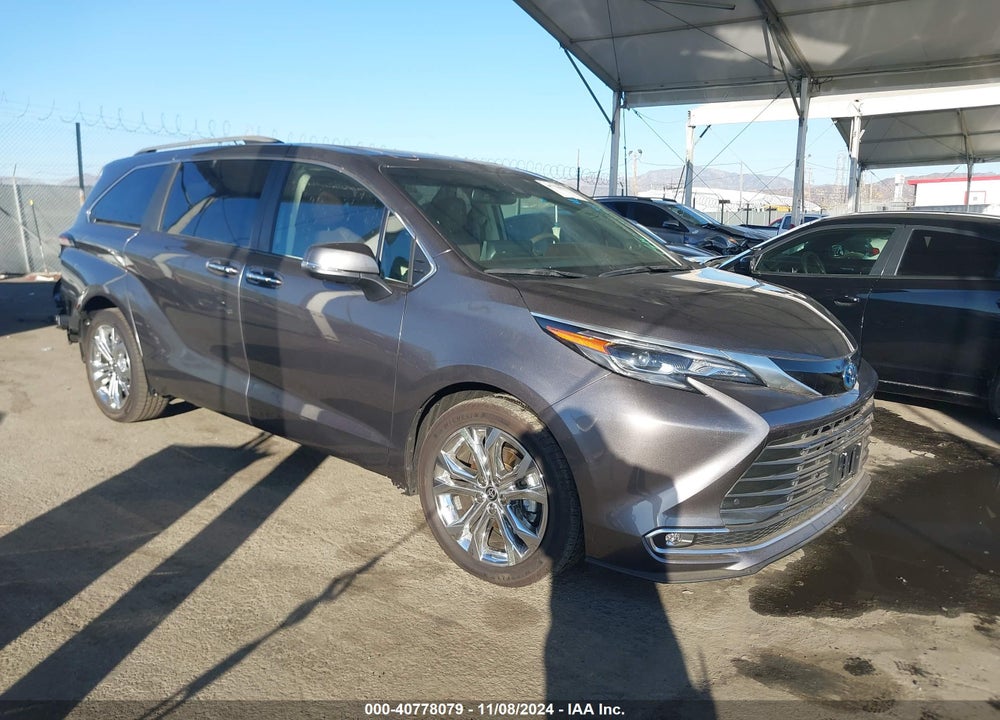 2024 TOYOTA SIENNA PLATINUM VIN: 5TDERKEC5RS204765