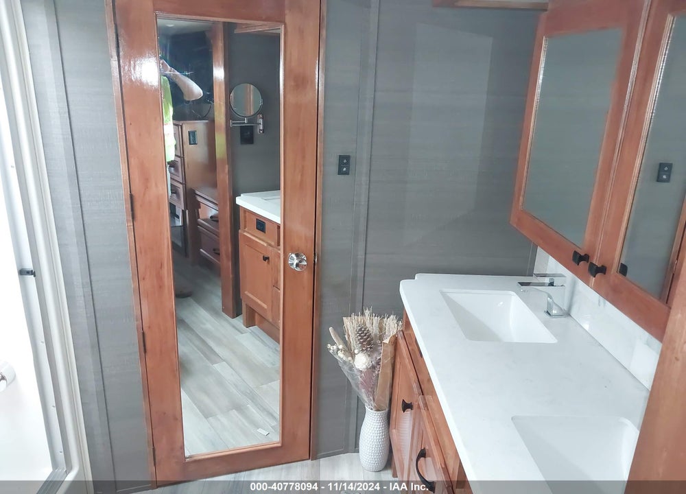 2022 VANLEIGH OTHER VIN: 7HHBC4221NV221326