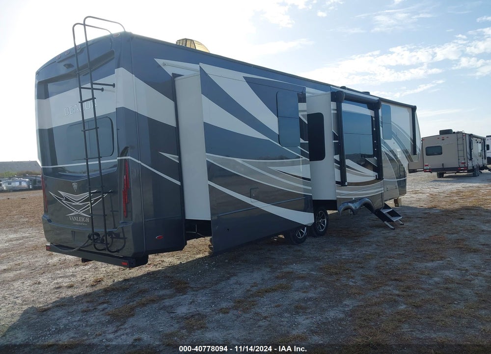 2022 VANLEIGH OTHER VIN: 7HHBC4221NV221326