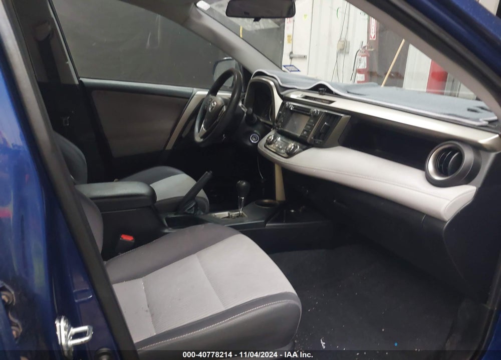 2014 TOYOTA RAV4 XLE VIN: 2T3WFREV2EW107393