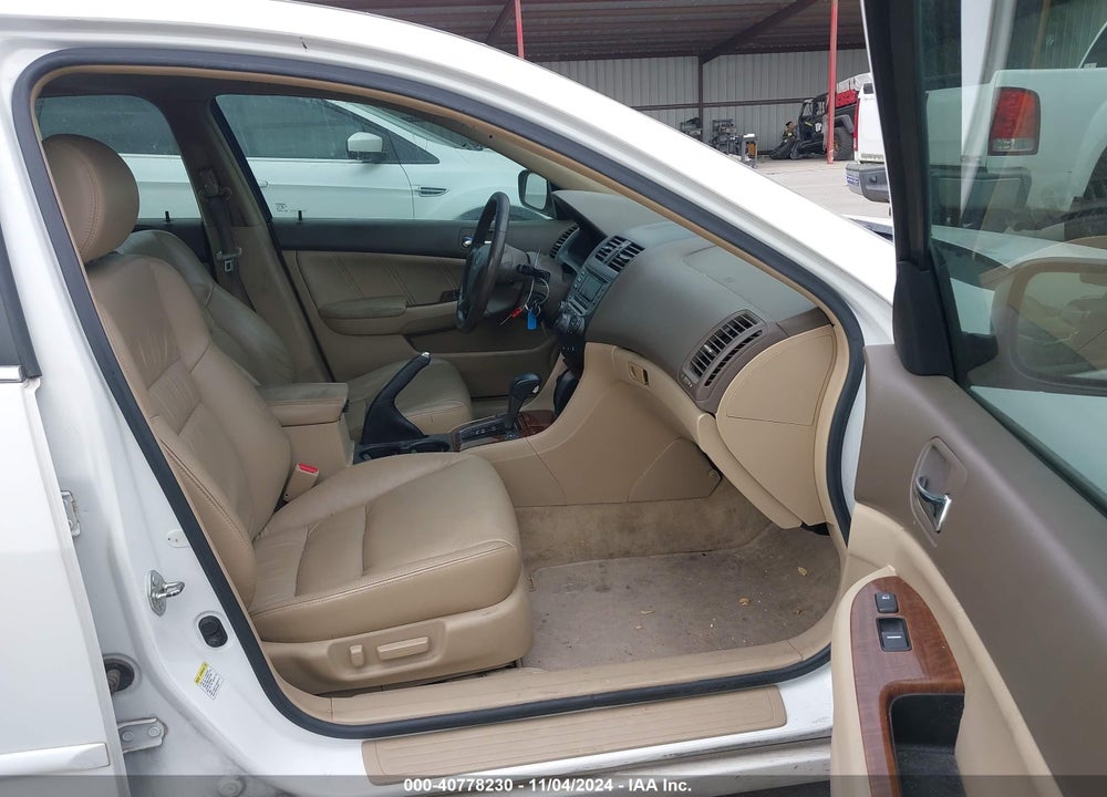 2006 HONDA ACCORD 3.0 EX VIN: 1HGCM66526A034128