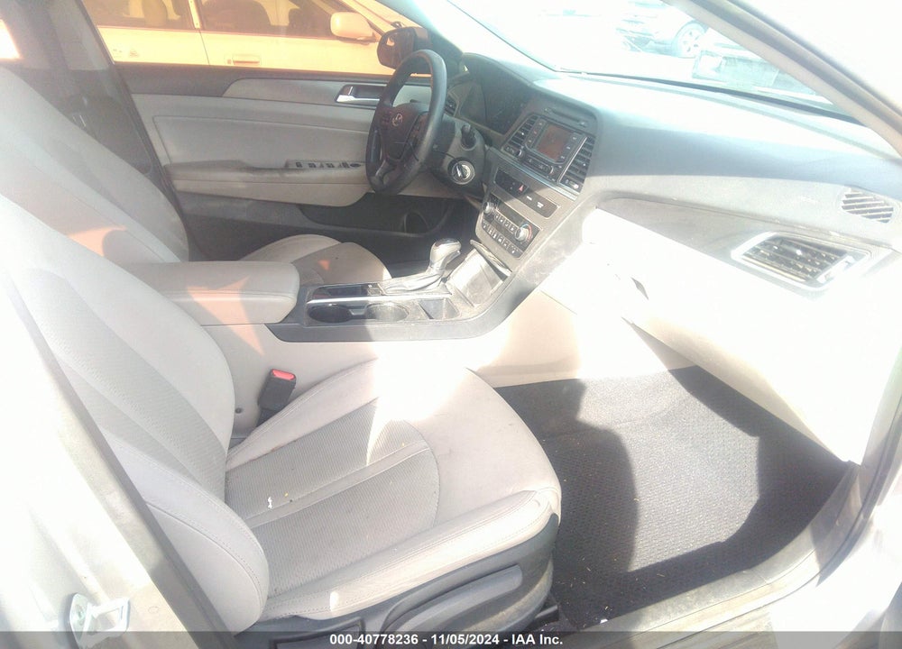 2015 HYUNDAI SONATA SPORT VIN: 5NPE34AF1FH027677