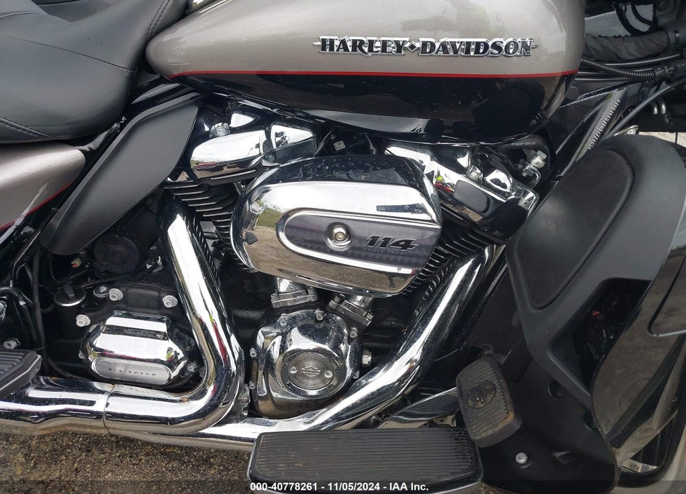 2017 HARLEY-DAVIDSON FLHTK ULTRA LIMITED VIN: 1HD1KED10HB677403